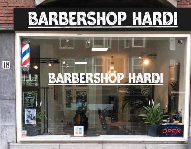 Stoel te huur in Barbershop Amsterdam West, Kinderen en Baby's, Badjes en Verzorging, Gebruikt, Ophalen of Verzenden