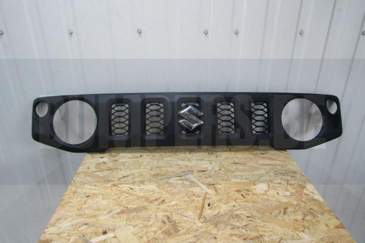 Grill SUZUKI JIMNY4 IV 18-72111-78R0  Grille voorbumper KJ10, Auto-onderdelen, Overige Auto-onderdelen, Gebruikt, 6 maanden garantie