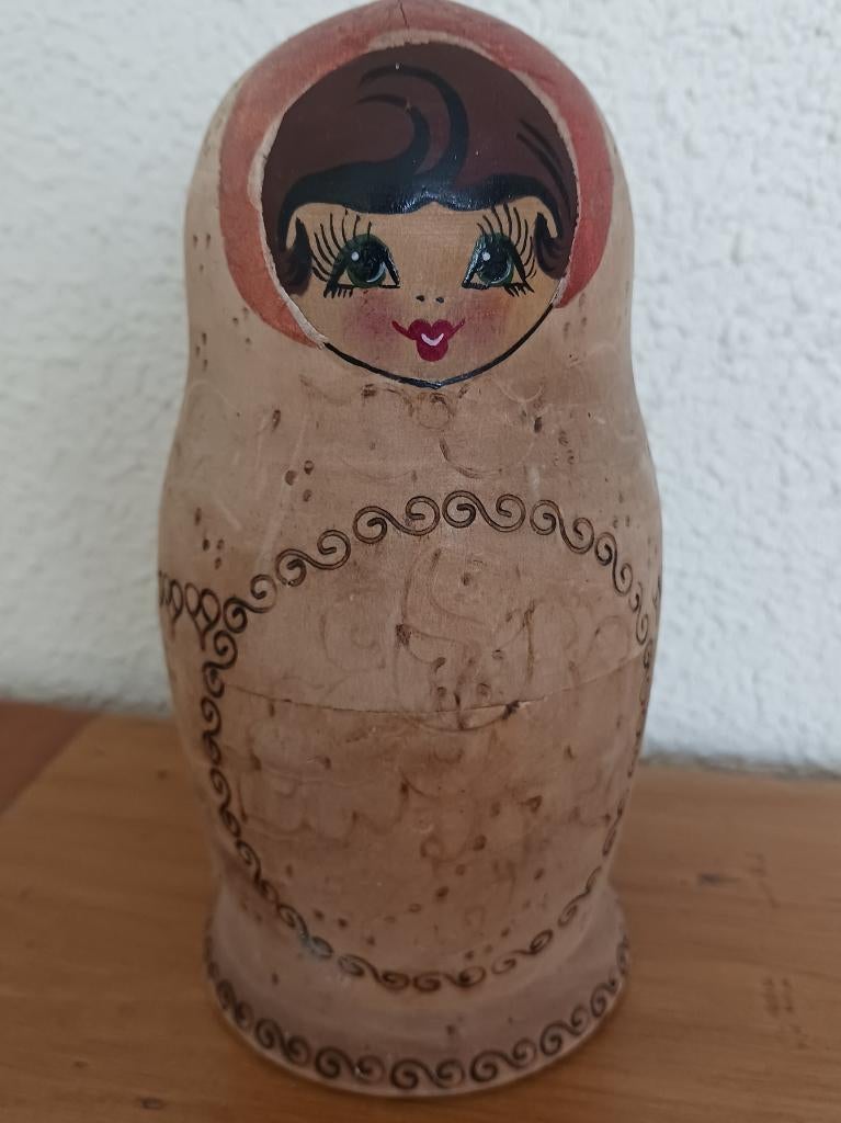 Matroesjka 5 delig russische nesting dolls met zwarte haren, Ophalen of Verzenden, Gebruikt