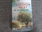 Lucinda Riley - De olijfboom, Lucinda Riley, Ophalen of Verzenden, Zo goed als nieuw, Nederland