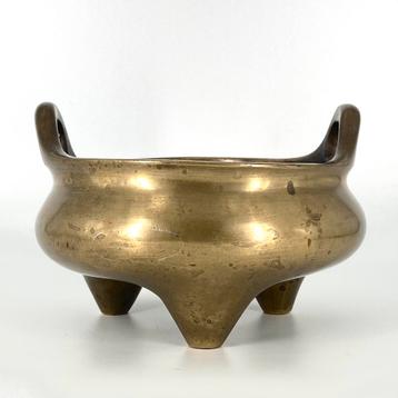 Chinees bronzen wierookvat, Xuande merk, Qing dynastie beschikbaar voor biedingen