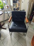 Mooie design zwart leren fauteuil op verchroomd buisframe, Ophalen, Minder dan 75 cm, Gispen, modern klassiek, 50 tot 75 cm