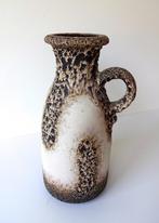 Keramiek vaas met oor beige bruin gevlekt lava Germany 325-g, Ophalen of Verzenden