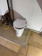 Sanibroyeur Sanicompact 43 toiletpot, Doe-het-zelf en Verbouw, Sanitair, Ophalen, Zo goed als nieuw, Toilet