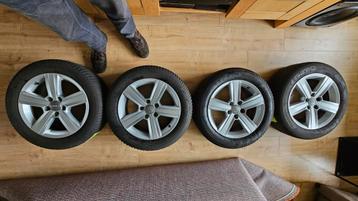 Velgen met winterbanden. Voor o.a. Audi A3 en Volkswagen. In beschikbaar voor biedingen