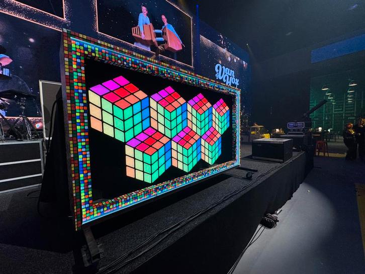 Eighties Retro 3D LED kubussen DJ Booth te huur, Muziek en Instrumenten, Dj-sets en Draaitafels, Nieuw, Overige merken, Ophalen