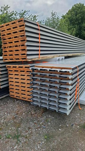 Nette gebruikte dakpanelen  beschikbaar voor biedingen