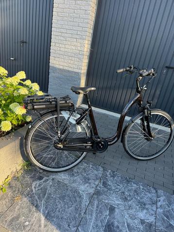 Te koop elektrische fiets wegens omstandigheden beschikbaar voor biedingen