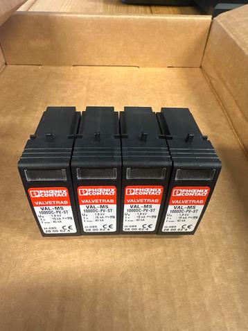 2x SMA DC SPD KIT3-10 Overspanningsbeveiliging Nieuw beschikbaar voor biedingen