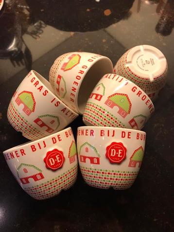 Koffie of thee kommen van Douwe Egberts, leuk voor Burendag  beschikbaar voor biedingen