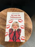 Tineke Schouten - Zij van de Takkestraat, Ophalen of Verzenden, Gelezen, Cabaret