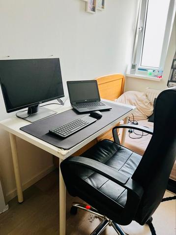 Office Table and Chair set (with free Dell Monitor) beschikbaar voor biedingen