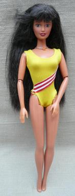 Barbie Generation Girl Ana Suarez in geel badpak (ca. 1998) , Ophalen of Verzenden, Gebruikt, Pop