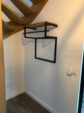 Kapstok zwart staal + hout