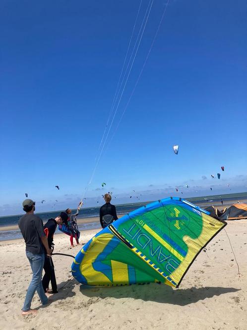F-one linx bar + bandit kites (5,7 &9m) - Gebruikt, Watersport en Boten, Kitesurfen, Gebruikt, Bar, 9 m², Geen board, Ophalen of Verzenden