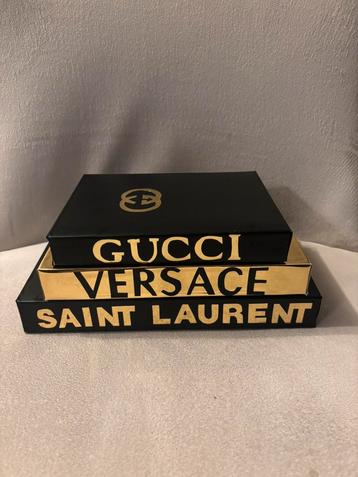 Decoratieboeken gucci versace yves saint laurent goud zwart beschikbaar voor biedingen