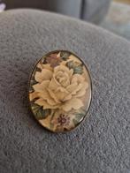 Vintage Broche, Ovaal, Roos onder glas, Overige materialen, Gebruikt, Minder dan 4 cm, Ophalen of Verzenden