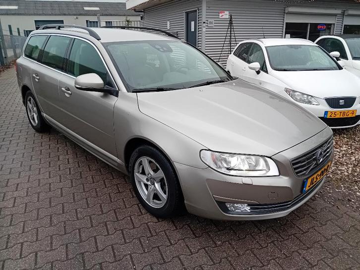 Volvo V70 D2 2.0D SUMMUM 88KW 2015 NIEUWE APK, LEER XENON, Auto's, Volvo, Bedrijf, V70, ABS, Adaptive Cruise Control, Airbags