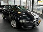 Alfa Romeo 147 1.6 TwinSpark 5DRS / Leer / Airco / Sport Edi, Auto's, Alfa Romeo, Voorwielaandrijving, Gebruikt, 4 cilinders, 400 kg