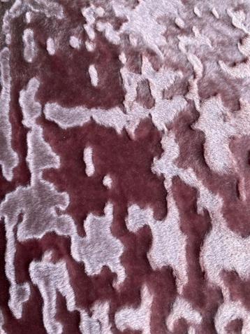 Twee Sierkussens Mesa Rosa oudroze gevuld  beschikbaar voor biedingen