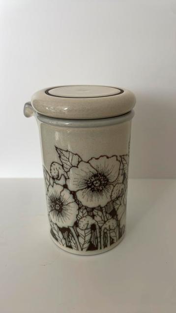 Lancaster Vitramic Hornsea England Cornrose Oliekan beschikbaar voor biedingen