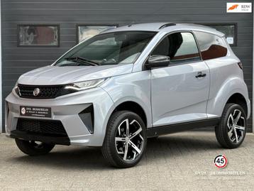 Aixam Crossover Premium Brommobiel 2024 1 eig 4900km Carplay beschikbaar voor biedingen