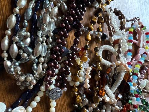 Partij kettingen o.a. echte parels glas kralen kristal enz, Sieraden, Tassen en Uiterlijk, Kettingen, Zo goed als nieuw, Overige materialen