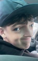 Stijlvolle Pet te Koop!, Ophalen, Zo goed als nieuw, One size fits all, Pet