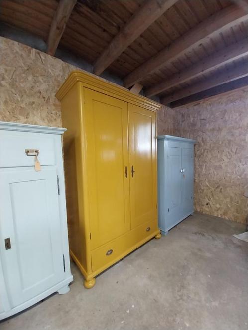 Grenen tweedeurskast mosterdgeel lxbxh: 122,5 x 57 x 187 cm, Huis en Inrichting, Kasten | Kledingkasten, Minder dan 100 cm, 50 tot 100 cm