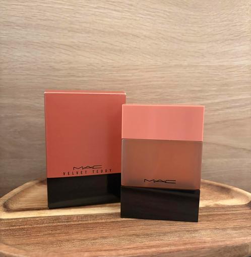MAC - Velvet Teddy 50ml edp, Sieraden, Tassen en Uiterlijk, Uiterlijk | Parfum, Zo goed als nieuw, Verzenden