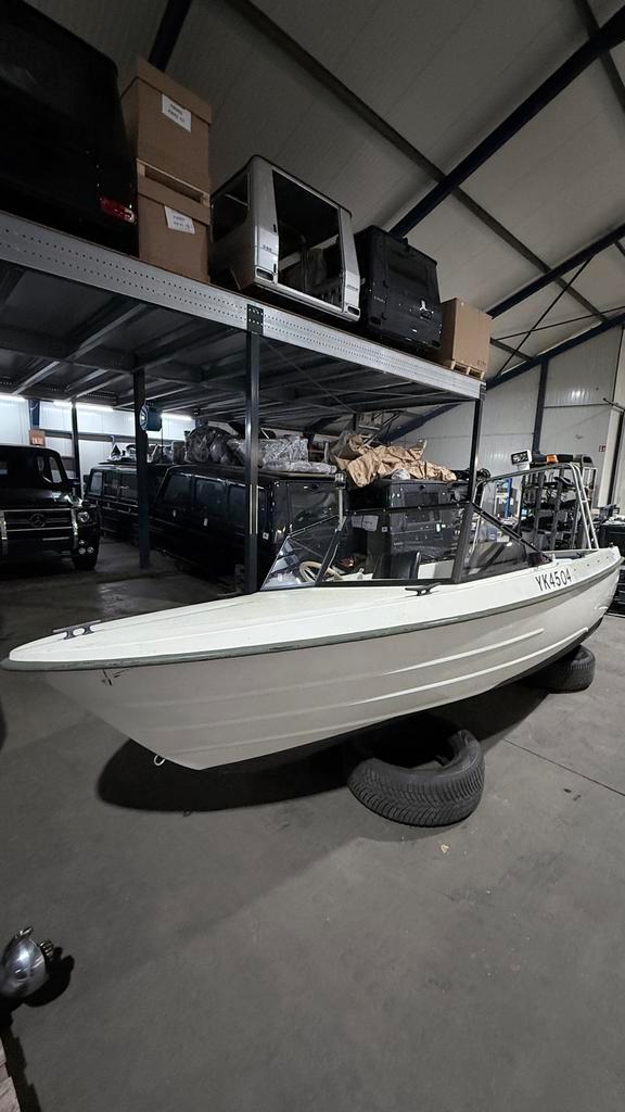 Zeer nette KMV With Vital 1500, Watersport en Boten, Motorboten en Motorjachten, Gebruikt, Polyester, Tot 6 meter, Overige brandstoffen