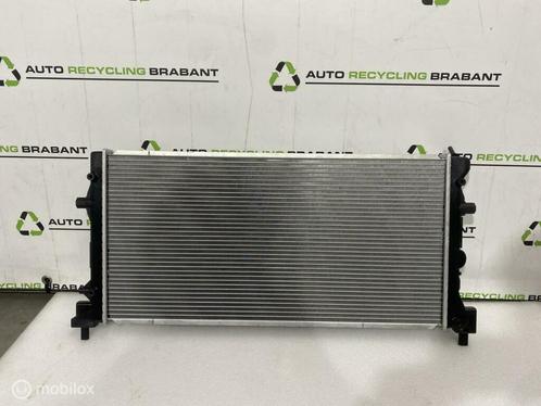 Radiateur SEAT AUDI SKODA VW NIEUW ORIGINEEL 6R0121253A, Auto-onderdelen, Motor en Toebehoren, Skoda, Gebruikt, Ophalen of Verzenden