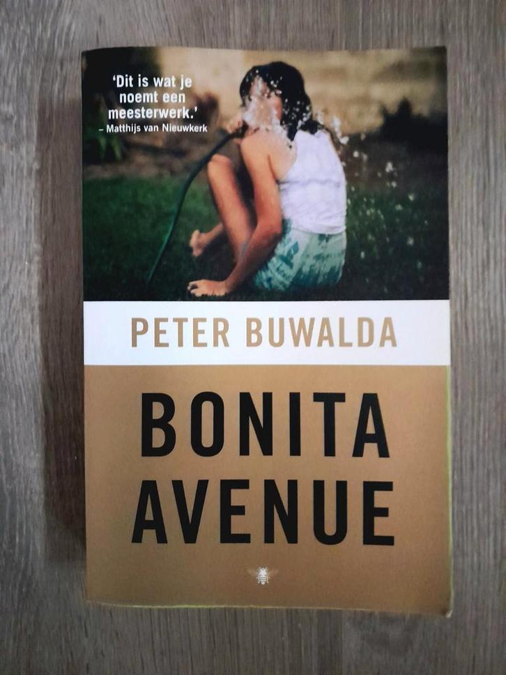 Peter Buwalda Bonita Avenue, Boeken, Literatuur, Zo goed als nieuw, Ophalen of Verzenden
