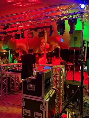 DJ Dance Party  beschikbaar voor biedingen