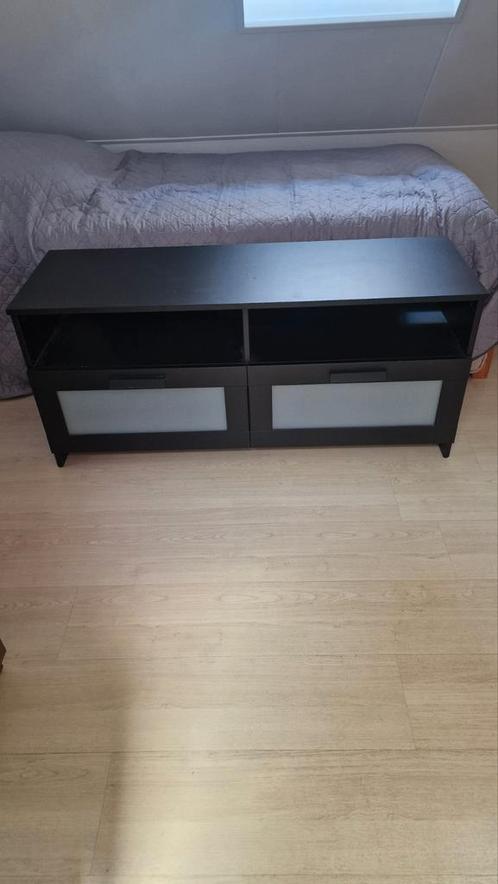 IKEA Brimnes TV Meubel, Huis en Inrichting, Kasten | Televisiemeubels, Zo goed als nieuw, Minder dan 100 cm, 100 tot 150 cm, 25 tot 50 cm