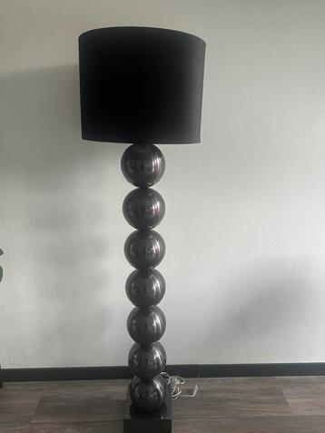 Erik Kuster bollenlamp beschikbaar voor biedingen