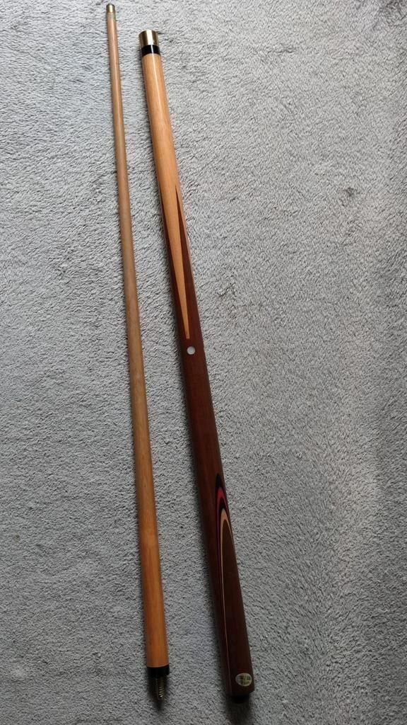 Keu, biljartkeu, snookerkeu - lengte 143cm - gewicht 446 gr, Sport en Fitness, Biljarten en Poolen, Zo goed als nieuw, Keu of Ballen