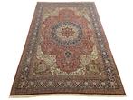 Handmade oriental wool Kayseri carpet medallion 255x380cm, Huis en Inrichting, Stoffering | Tapijten en Kleden, Ophalen of Verzenden