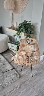 Rotan vloerlamp met metalen poten, Ophalen, 100 tot 150 cm, Scandinavisch, Zo goed als nieuw