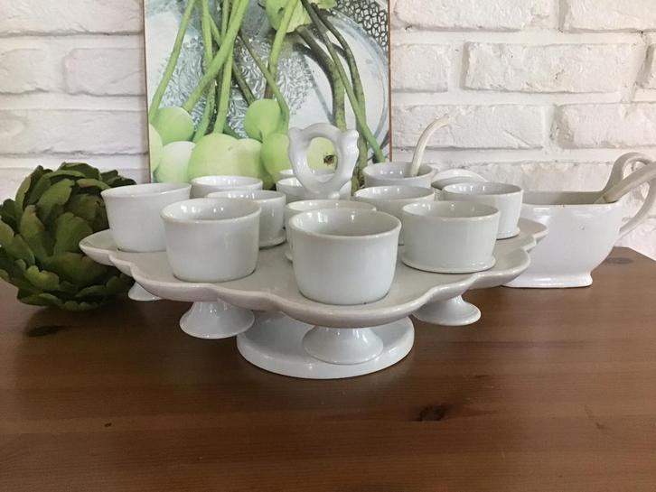 Antiek Eierstel Vierkant met 12 Dopjes P.Regout 1880, Antiek en Kunst, Antiek | Servies compleet, Ophalen of Verzenden