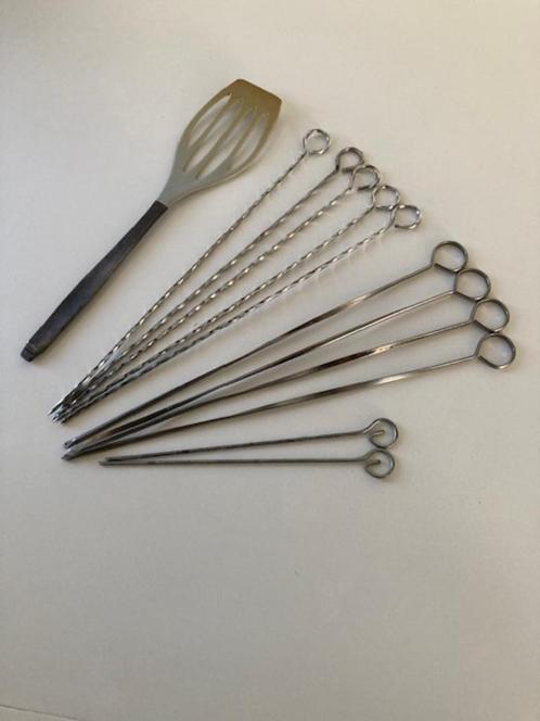 Barbecue spiesen/pennen + anti aanbak spatel, Tuin en Terras, Barbecue-accessoires, Zo goed als nieuw, Ophalen of Verzenden
