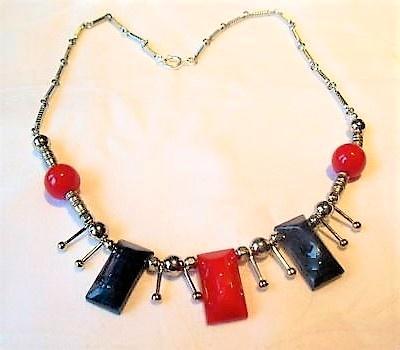 Art Deco ketting van Jakob Bengel, blauw en rood galaliet (6, Sieraden, Tassen en Uiterlijk, Kettingen, Zo goed als nieuw, Overige materialen