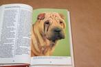 Chinese Shar-Pei — Rijk Geïllustreerd Handboek, Ophalen of Verzenden, Gelezen, Honden