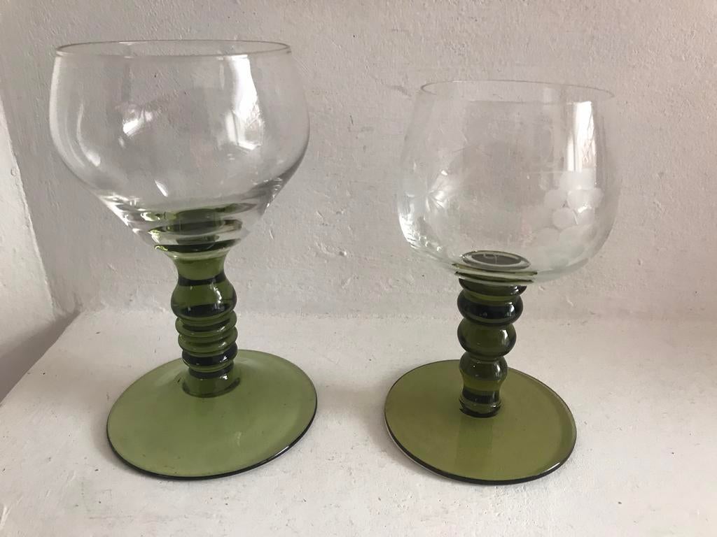Wijnglas / roemer groen glas Duits, Verzamelen, Glas en Borrelglaasjes, Ophalen of Verzenden, Gebruikt, Overige typen