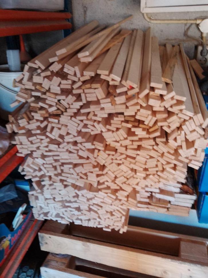 Honderden geschaafde vuren latten (10x30x735 mm), Doe-het-zelf en Verbouw, Hout en Planken, Nieuw, Overige typen, Overige houtsoorten