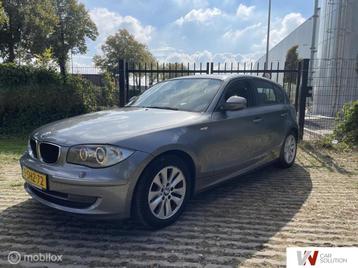 BMW 1-serie 118d High Executive AUTOMAAT XENON PANO CLIMA beschikbaar voor biedingen