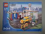 Vintage LEGO tankstation 7993, Ophalen of Verzenden, Gebruikt, Complete set, Lego