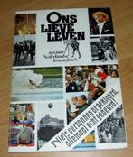 Ons lieve leven uit 1972 , 100 jaar nederlandse kranten, Boeken, Ophalen of Verzenden, 20e eeuw of later, Gelezen