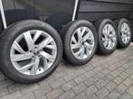 VW Tiguan Winterbanden Allseason Frankfurt 235 55 R18 Conti, Auto-onderdelen, Banden en Velgen, Ophalen, 18 inch, Banden en Velgen