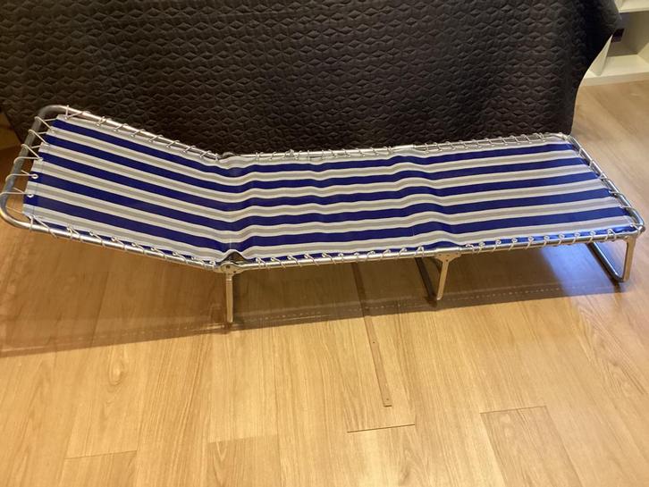 Zeer mooi veldbed, absolute nieuwstaat, nauwelijks gebruikt!, Tuin en Terras, Ligbedden, Zo goed als nieuw, Aluminium, Ophalen of Verzenden